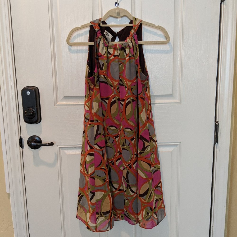 Sleeveless shift dress